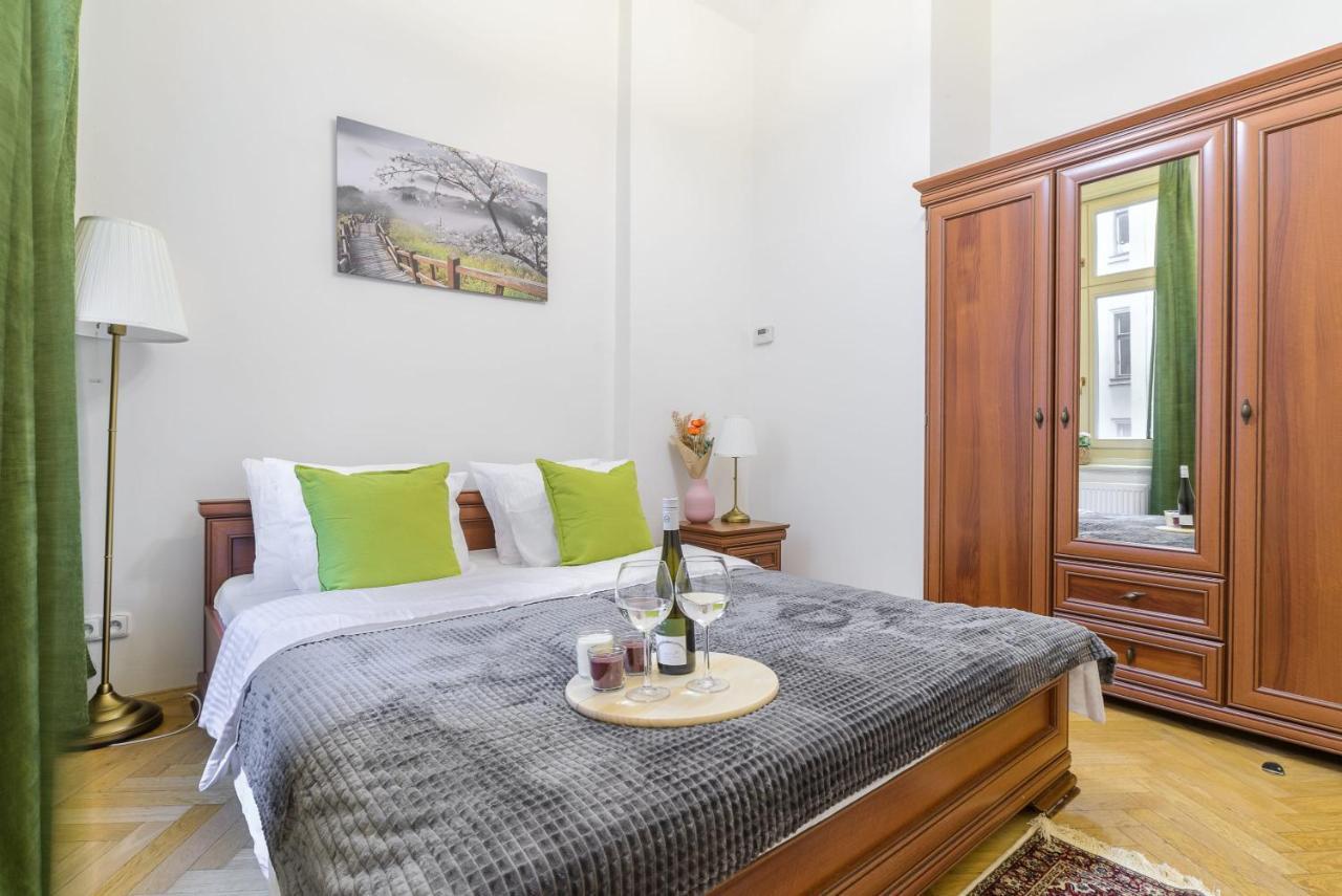 Cozy Apartment Near Stefanikuv Most ปราก ภายนอก รูปภาพ